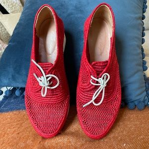 Red wedge lace up